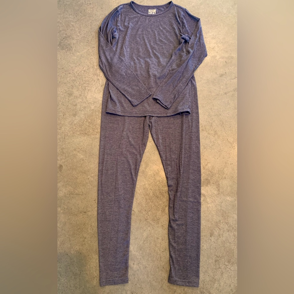 Thermal set. Blue, size large.  Can be for boys or girls.